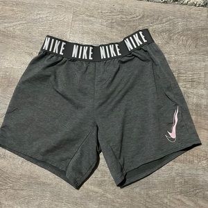 Nike Shorts Grey